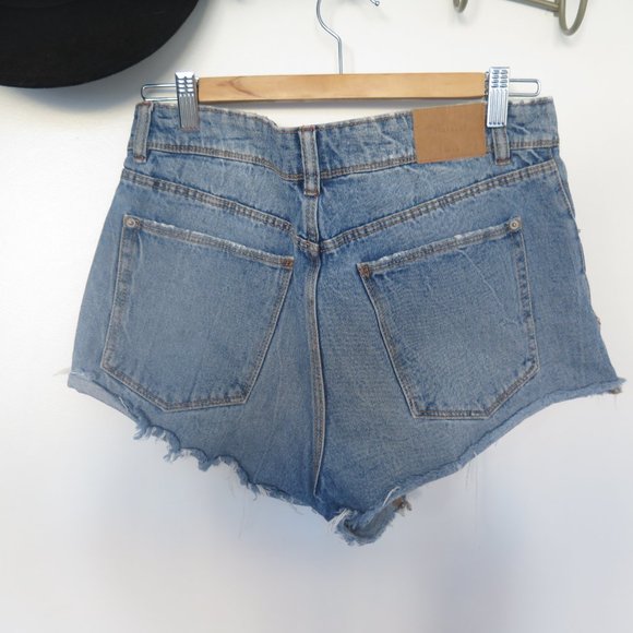 Zara Blue Denim Mini Short Jeans - Picture 13 of 16